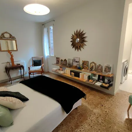 Palazzo Grandiben Deluxe House * Venice