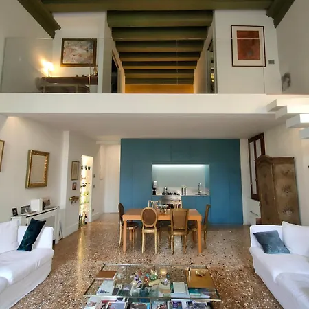 Palazzo Grandiben Deluxe House Apartment Venice