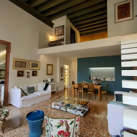 Apartment Palazzo Grandiben Deluxe House