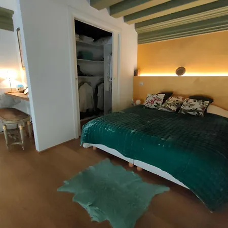 Palazzo Grandiben Deluxe House * Венеция